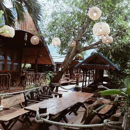 Ruennamyen Resort Amphawa Samut Songkhram Εξωτερικό φωτογραφία