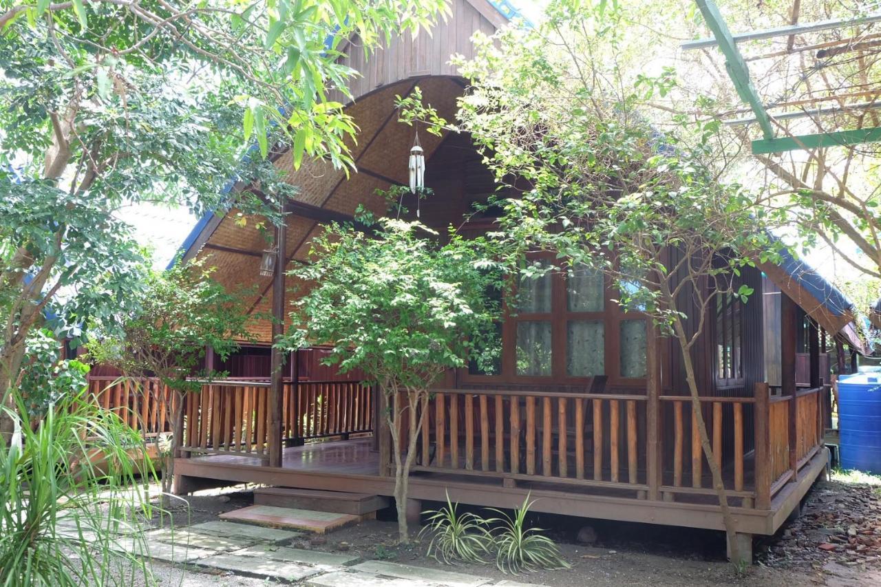 Ruennamyen Resort Amphawa Samut Songkhram Εξωτερικό φωτογραφία